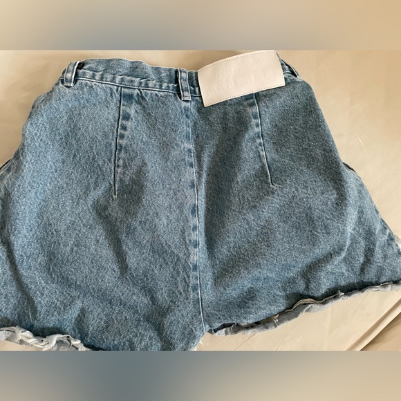 Denim Frayed Hem Women Shorts - Picture 9 of 9
